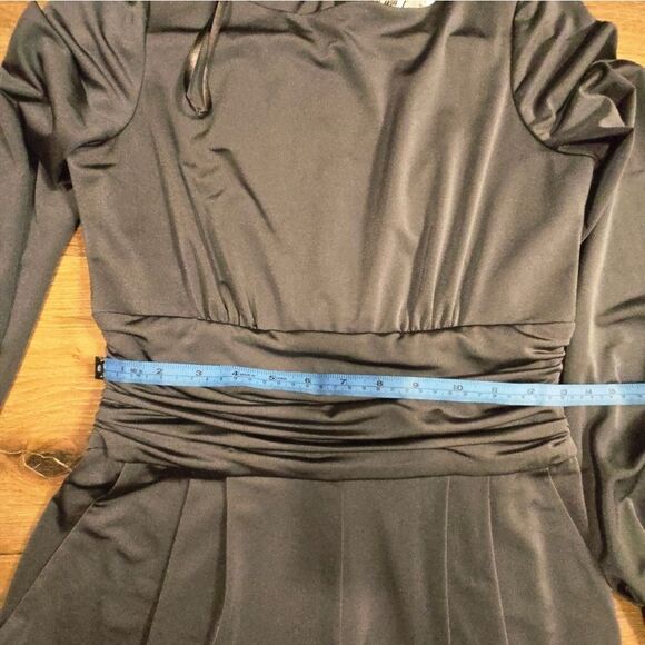 Eliza J Gray Jumpsuit with Relaxed Fit and Collared Neckline - Picture 8 of 12